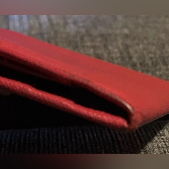 Prada Red Leather Bifold Wallet good pre-loved condition - Picture 5 of 15